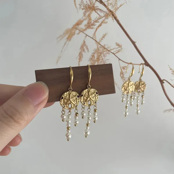 Gold_Earrings_For_Women
